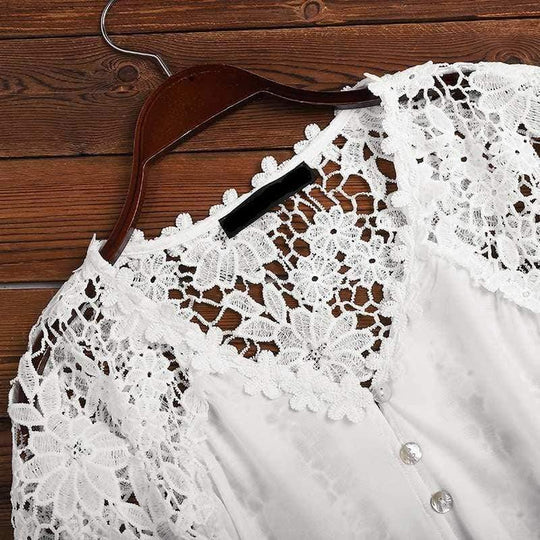 SARA - Floral Lace Blouse